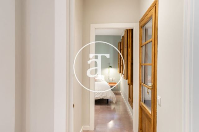 Piso de alquiler temporal de 4 habitaciones en el Gótico 19
