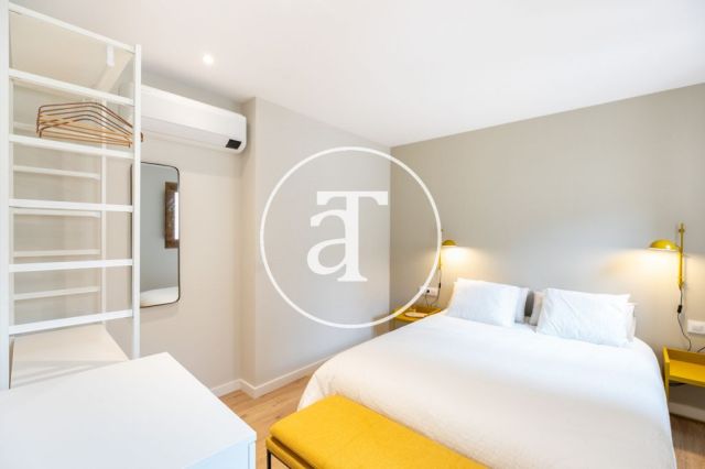 Monthly rental apartment with 2 bedrooms in the Gothic Quarter 22