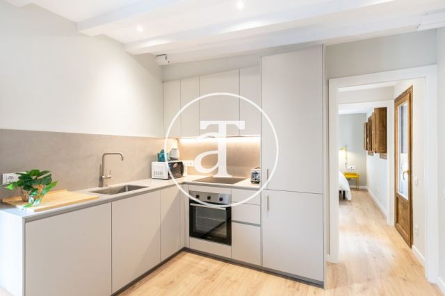 Monthly rental apartment with 2 bedrooms in the Gothic Quarter 7