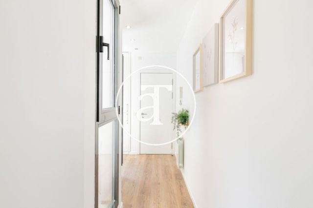 Piso de alquiler temporal de 2 habitaciones y 2 terrazas en el barrio Sagrada Familia 41