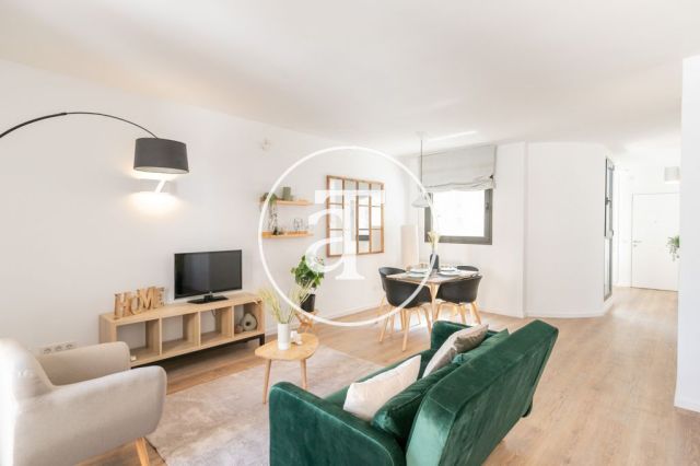 Piso de alquiler temporal de 2 habitaciones y 2 terrazas en el barrio Sagrada Familia 6