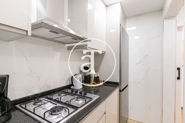 Piso de alquiler temporal de 3 habitaciones a un paso de L'illa Diagonal 19