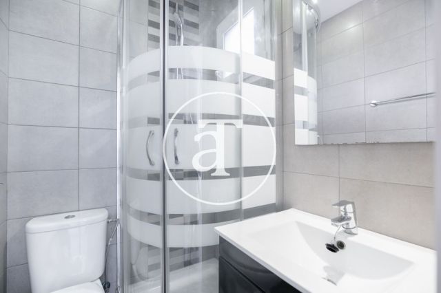 Luminoso apartamento de 3 habitaciones en Eixample Esquerra 13
