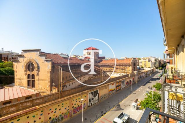 Luminoso apartamento de 3 habitaciones en Eixample Esquerra 12