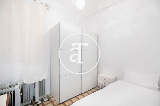 Luminoso apartamento de 3 habitaciones en Eixample Esquerra 8