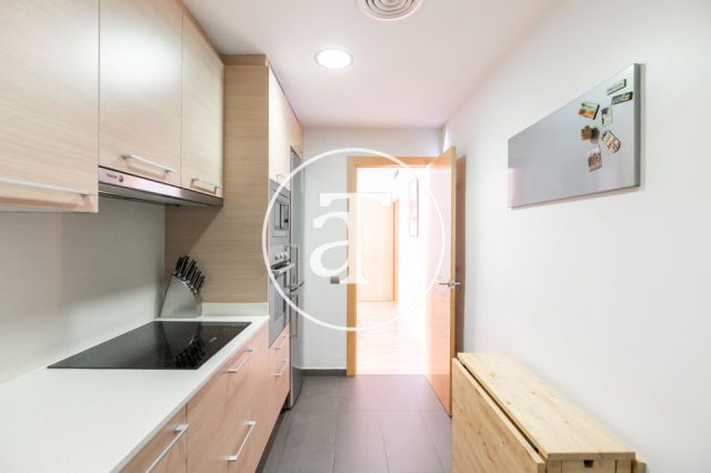 Monthly rental apartment with 3 bedroom next to the Hospital Clinic 8