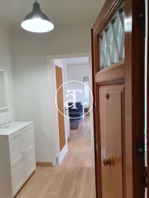 Comfortable and bright furnished apartment in Eixample Dreta 2