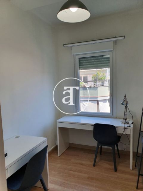 Comfortable and bright furnished apartment in Eixample Dreta 20