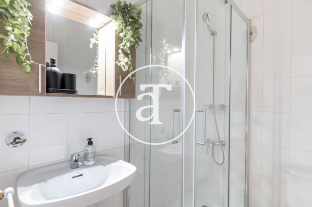 Monthly rental apartment with 1 double room in Eixample 17