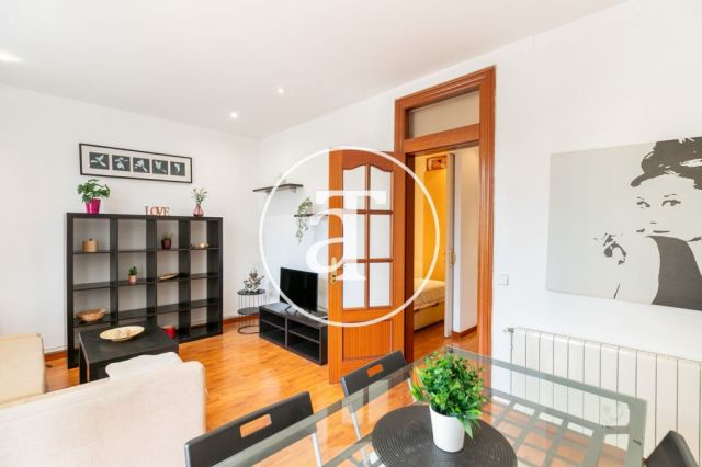 Monthly rental apartment with 2 double bedrooms near Hospital Clínic 6