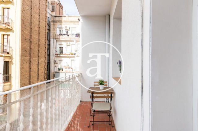 Monthly rental apartment with 2 double bedrooms near Hospital Clínic 13