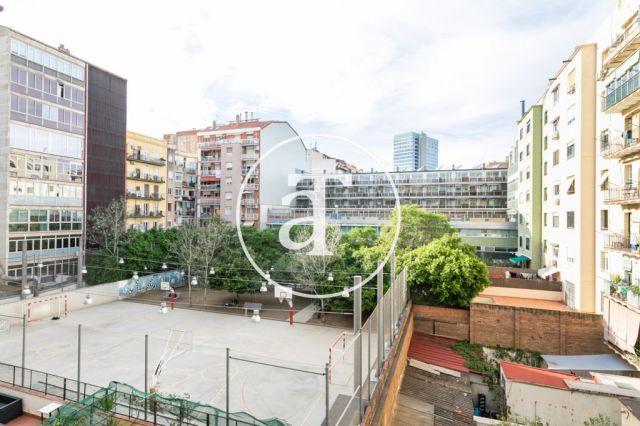 Monthly rental apartment with 2 double bedrooms near Hospital Clínic 12
