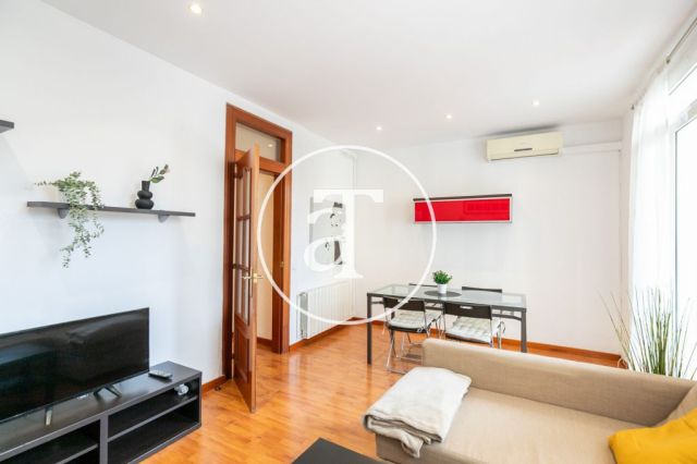 Monthly rental apartment with 2 double bedrooms near Hospital Clínic 7