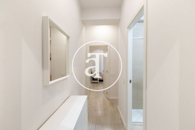 Appartement en location temporaire avec 2 chambres, balcon et terrasse, à deux pas des Ramblas et du Mercat de la Boqueria 24