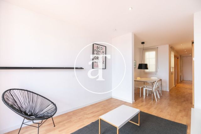 Bright furnished apartment in Provença street 3