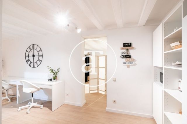 Piso de alquiler temporal de 1 habitación y 1 baño en Ciutat Vella 14