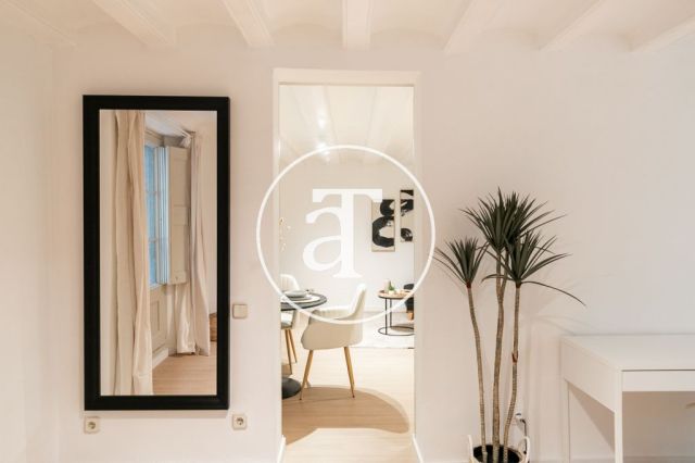 Piso de alquiler temporal de 1 habitación y 1 baño en Ciutat Vella 7