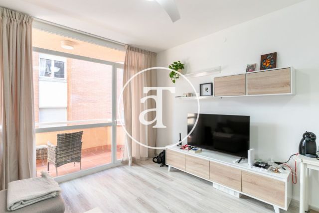 Location temporaire studio avec terrasse près de L'Illa Diagonal