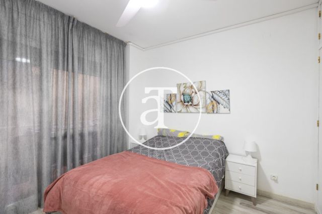 Location temporaire studio avec terrasse près de L'Illa Diagonal 8