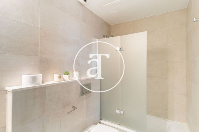 Appartement de 2 chambres à louer temporairement avec balcon et piscine dans le quartier gothique 20