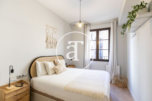 Appartement de 2 chambres à louer temporairement avec balcon et piscine dans le quartier gothique 12