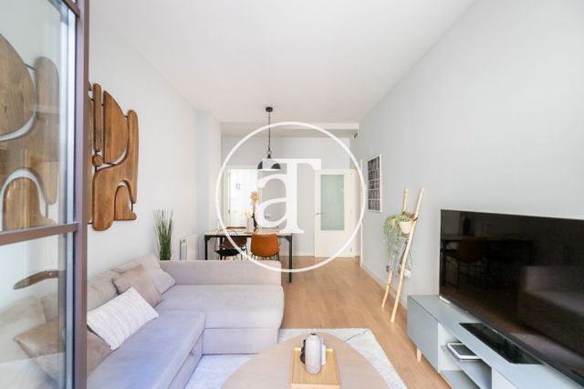 Appartement de 2 chambres à louer temporairement avec balcon et piscine dans le quartier gothique 4