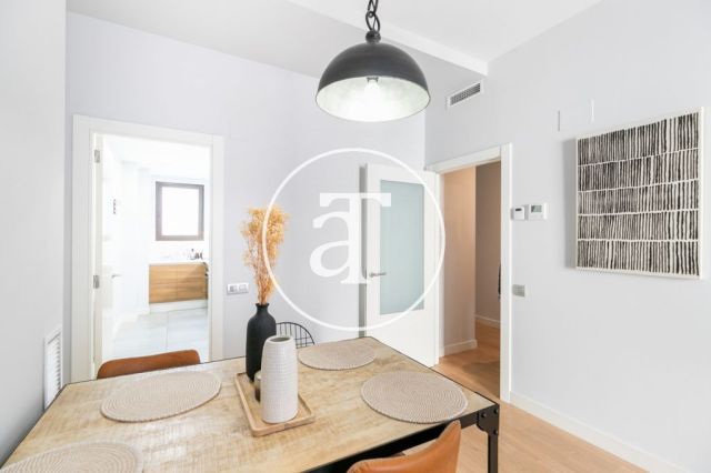 Appartement de 2 chambres à louer temporairement avec balcon et piscine dans le quartier gothique 7