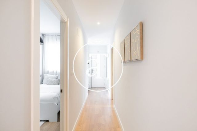 Appartement de 2 chambres à louer temporairement avec balcon et piscine dans le quartier gothique 11
