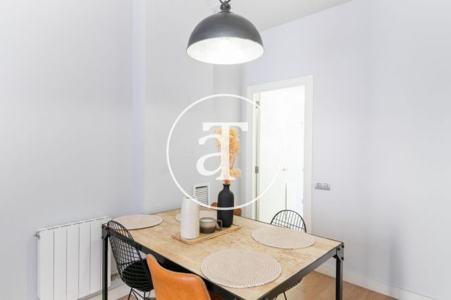 Appartement de 2 chambres à louer temporairement avec balcon et piscine dans le quartier gothique 6