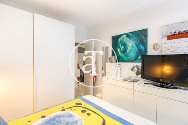 Location temporaire d'un appartement avec 1 chambre et studio à Gran Via de Les Corts Catalans 22