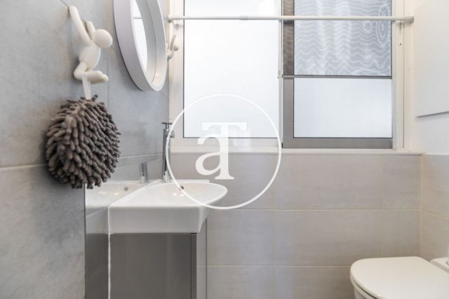 Location temporaire d'un appartement avec 1 chambre et studio à Gran Via de Les Corts Catalans 17