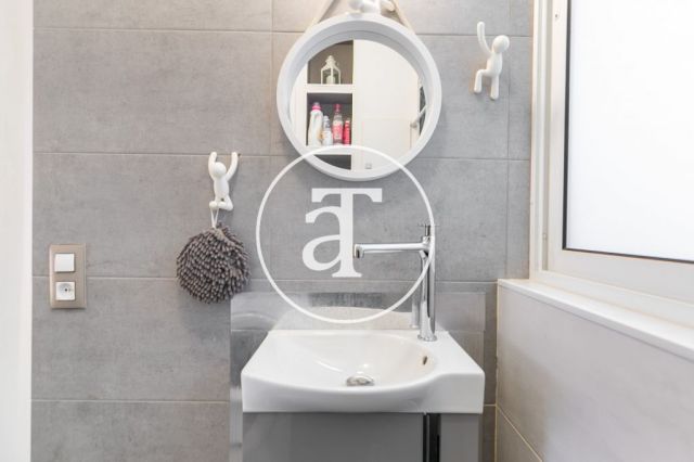 Location temporaire d'un appartement avec 1 chambre et studio à Gran Via de Les Corts Catalans 18