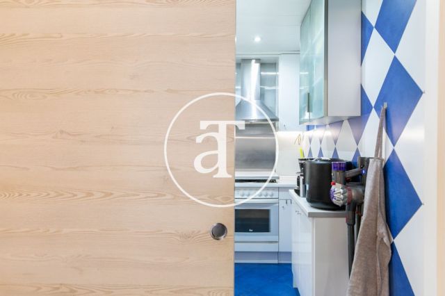 Location temporaire d'un appartement avec 1 chambre et studio à Gran Via de Les Corts Catalans 15