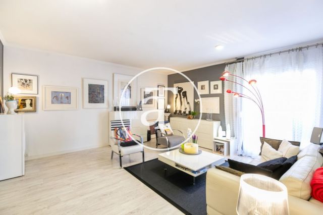 Location temporaire d'un appartement avec 1 chambre et studio à Gran Via de Les Corts Catalans 3