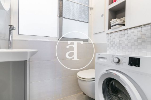 Location temporaire d'un appartement avec 1 chambre et studio à Gran Via de Les Corts Catalans 31