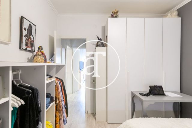 Location temporaire d'un appartement avec 1 chambre et studio à Gran Via de Les Corts Catalans 27