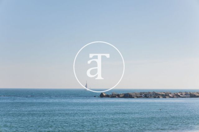 Location temporaire d'un appartement avec 2 chambres, studio et 1 salle de bain à La Barceloneta 32