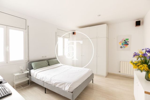 Location temporaire d'un appartement avec 2 chambres, studio et 1 salle de bain à La Barceloneta 18