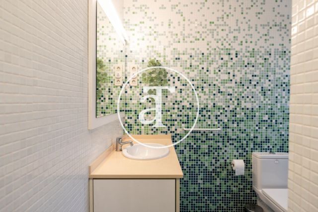Location temporaire d'un appartement avec 2 chambres, studio et 1 salle de bain à La Barceloneta 22