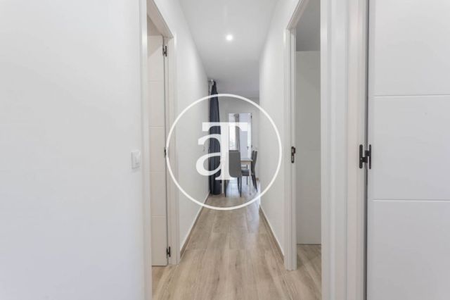 Piso de alquiler temporal de 3 habitaciones dobles, 1 baño y terraza en el barrio de Les Corts 14