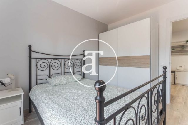 Piso de alquiler temporal de 3 habitaciones dobles, 1 baño y terraza en el barrio de Les Corts 20
