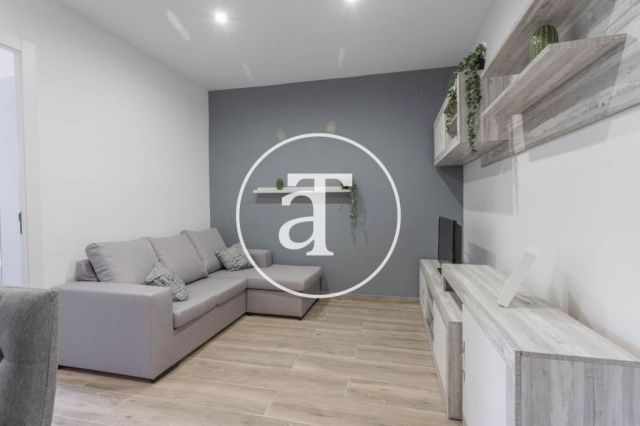 Piso de alquiler temporal de 3 habitaciones dobles, 1 baño y terraza en el barrio de Les Corts 7