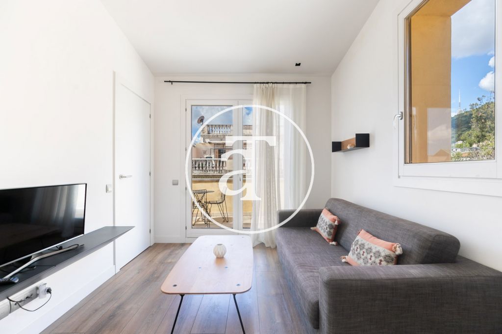 Magnificent and modern apartment in calle de Ticià 1
