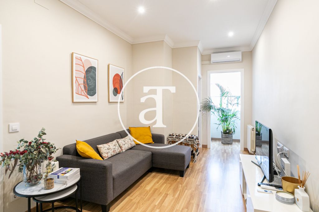 Monthly rental apartment with 2 bedrooms and 1 bathroom in Les Corts