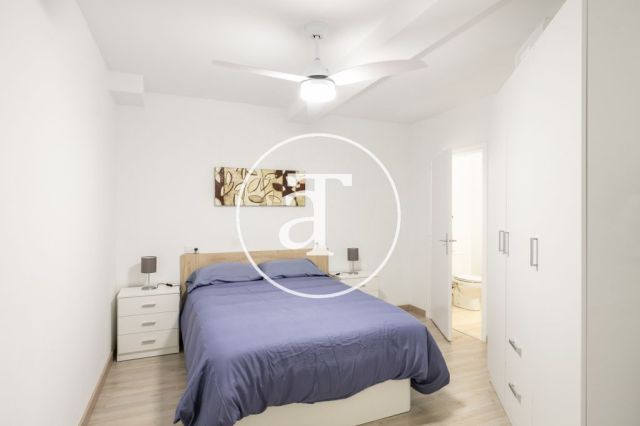Piso de alquiler temporal de 2 habitaciones y 2 baños con terraza a pasos de La Sagrada Família 17