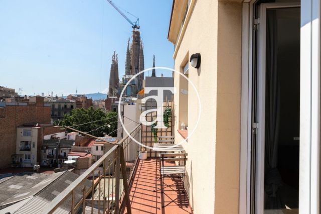 Appartement de location temporaire de 2 chambres, 1 salle de bain et balcon avec vue sur la Sagrada Família 3