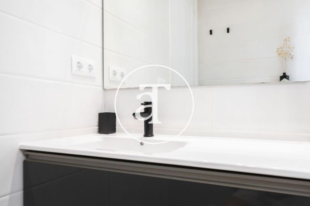 Appartement de location temporaire de 2 chambres, 1 salle de bain et balcon avec vue sur la Sagrada Família 28