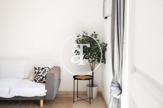 Appartement de location temporaire de 2 chambres, 1 salle de bain et balcon avec vue sur la Sagrada Família 9