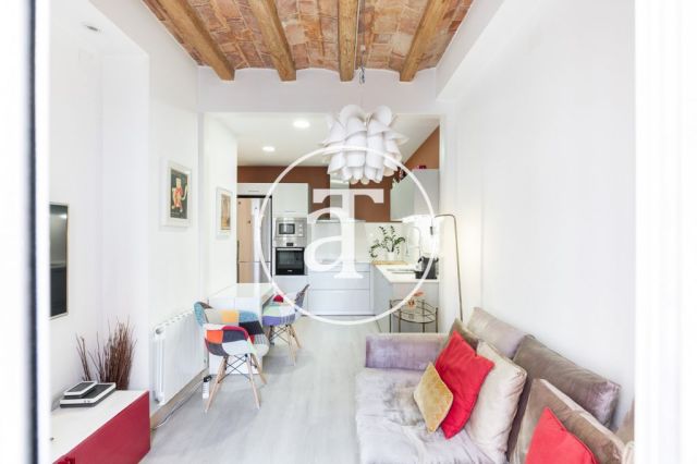 Appartement en location temporaire avec 1 chambre, 1 salle de bains et balcon dans l'Eixample 4