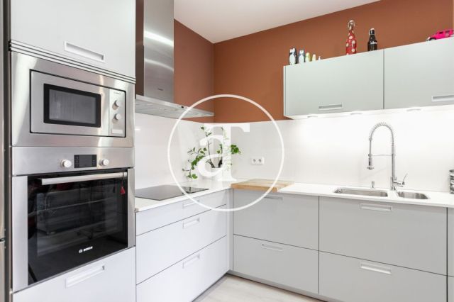Appartement en location temporaire avec 1 chambre, 1 salle de bains et balcon dans l'Eixample 10